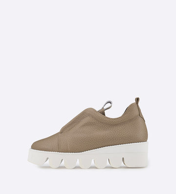 Sneaker Sydney em couro bege