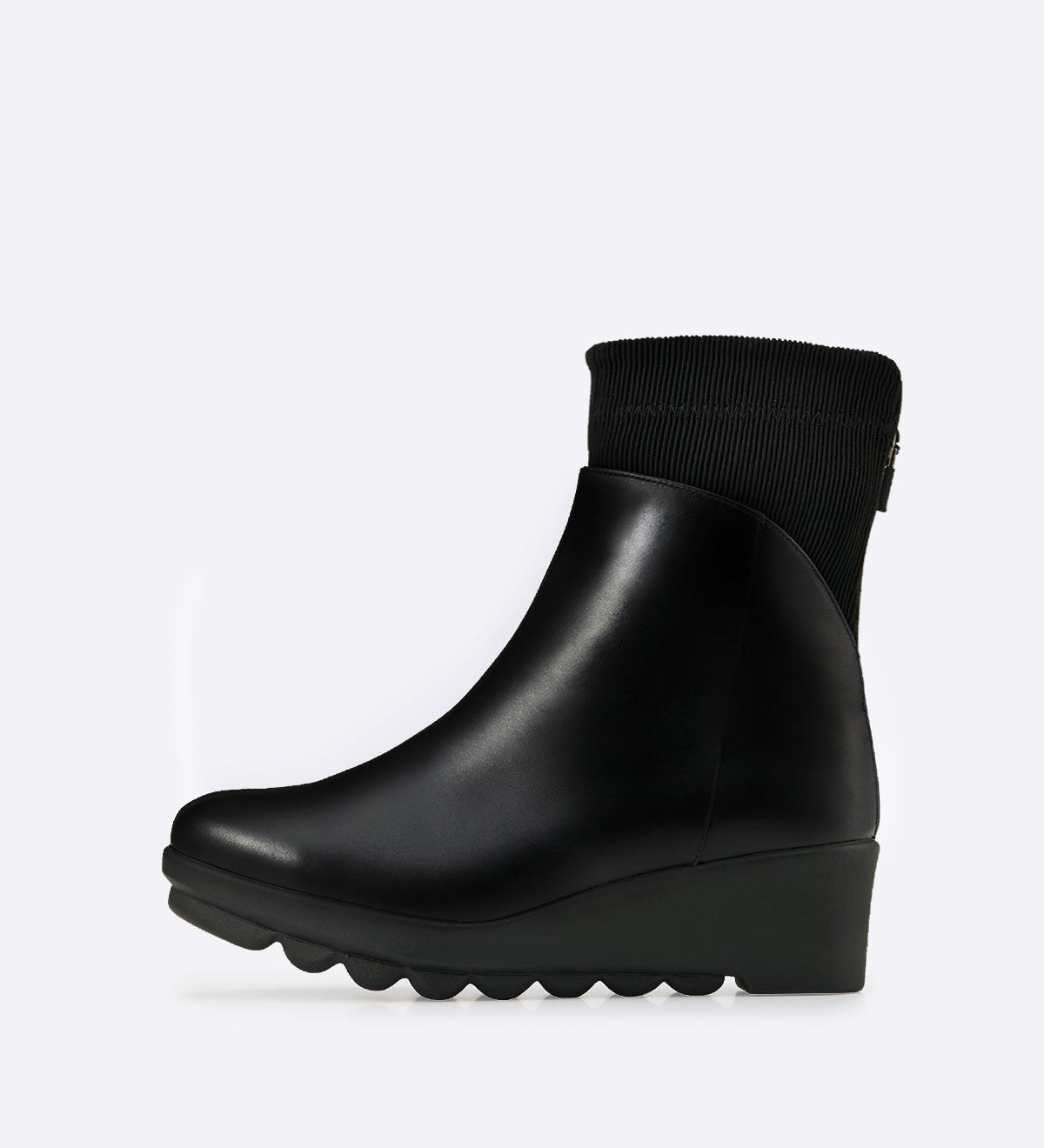 Bota Marty em couro liso com cano tricô rib