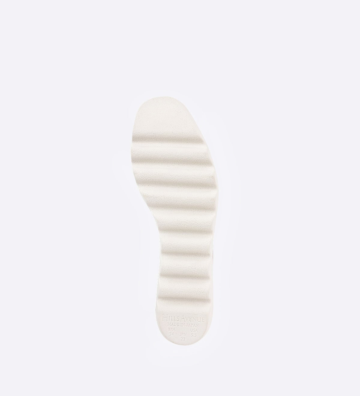 Sneaker Milan em couro com fivela dourada