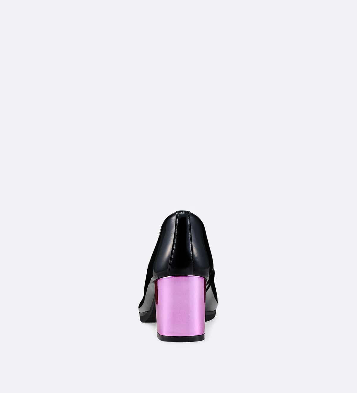 Salto Pointed Mirror em couro envernizado pink