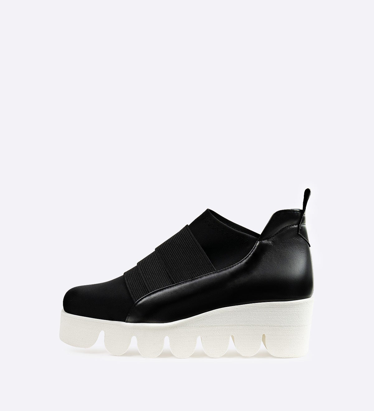 Sneaker Ross em couro com ajuste elástico
